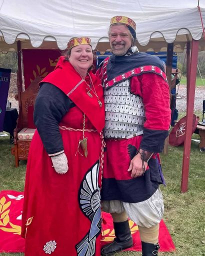 A portrait of Prince Gareth and Princess Julianna of Æthelmearc during their fifth reign.